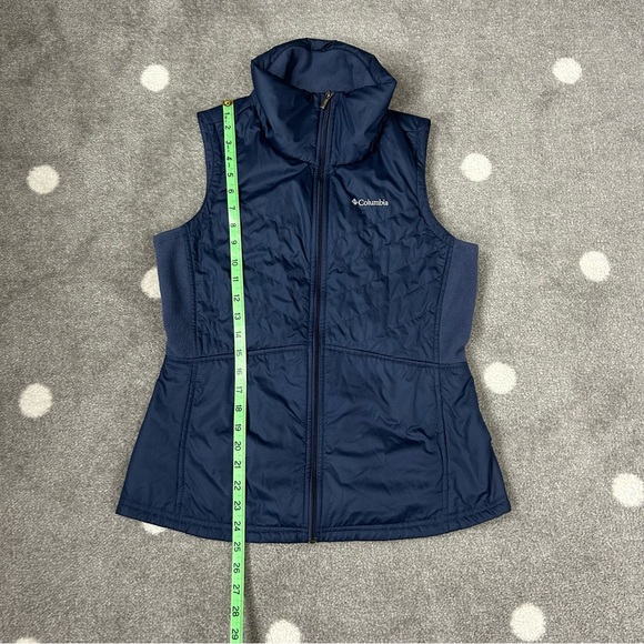 Columbia mix it around vest - Picture 10 of 15